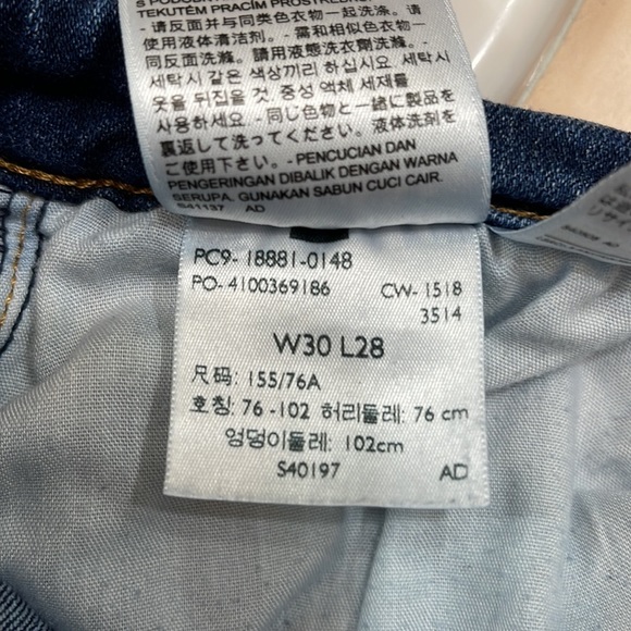 Women’s Levi’s 711 Skinny distressed jeans - Picture 10 of 10